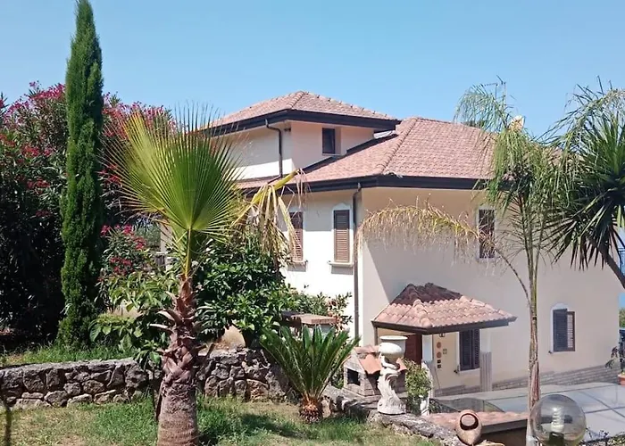 Anna فيبو فالينتيا